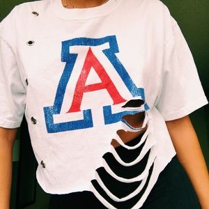 U of A Distressed Zipper Crop Top